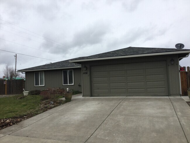 Building Photo - Cute Home in Great Southwest Neighborhood!