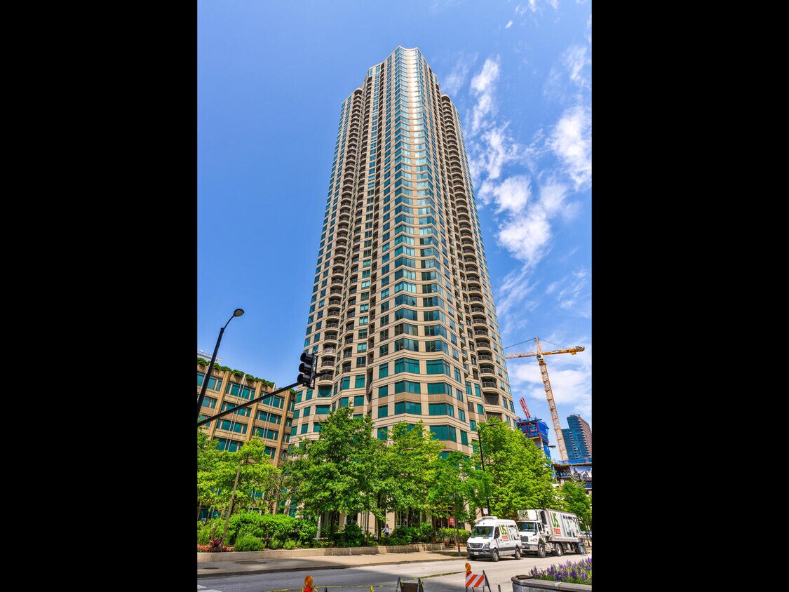 Foto principal - 400 N La Salle Dr