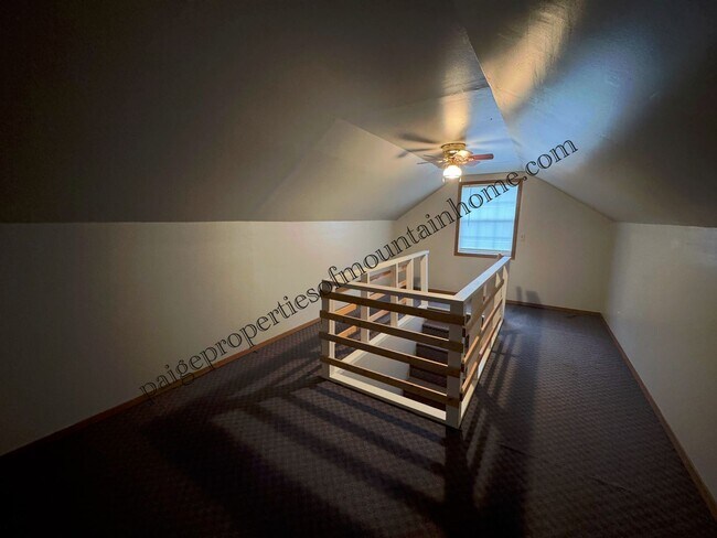 Foto del edificio - 1505 Gregg Rd