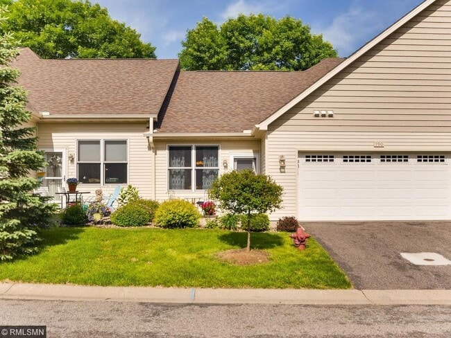 Building Photo - 790 Parkside Ln