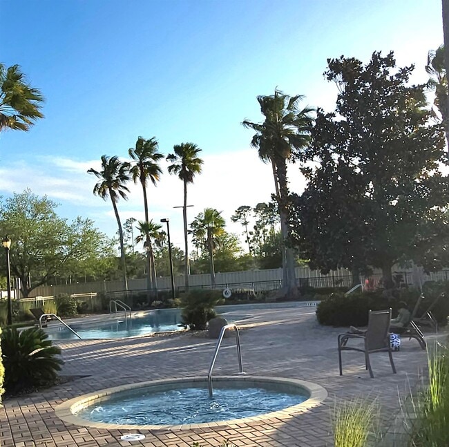 Foto del edificio - 300 Via Castilla