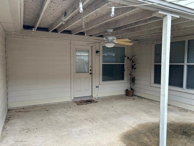 Building Photo - 6421 Austinville Dr