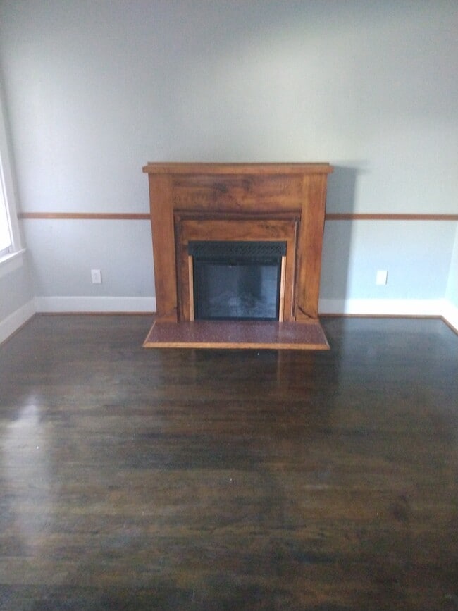 Building Photo - 5940 Llano Ave