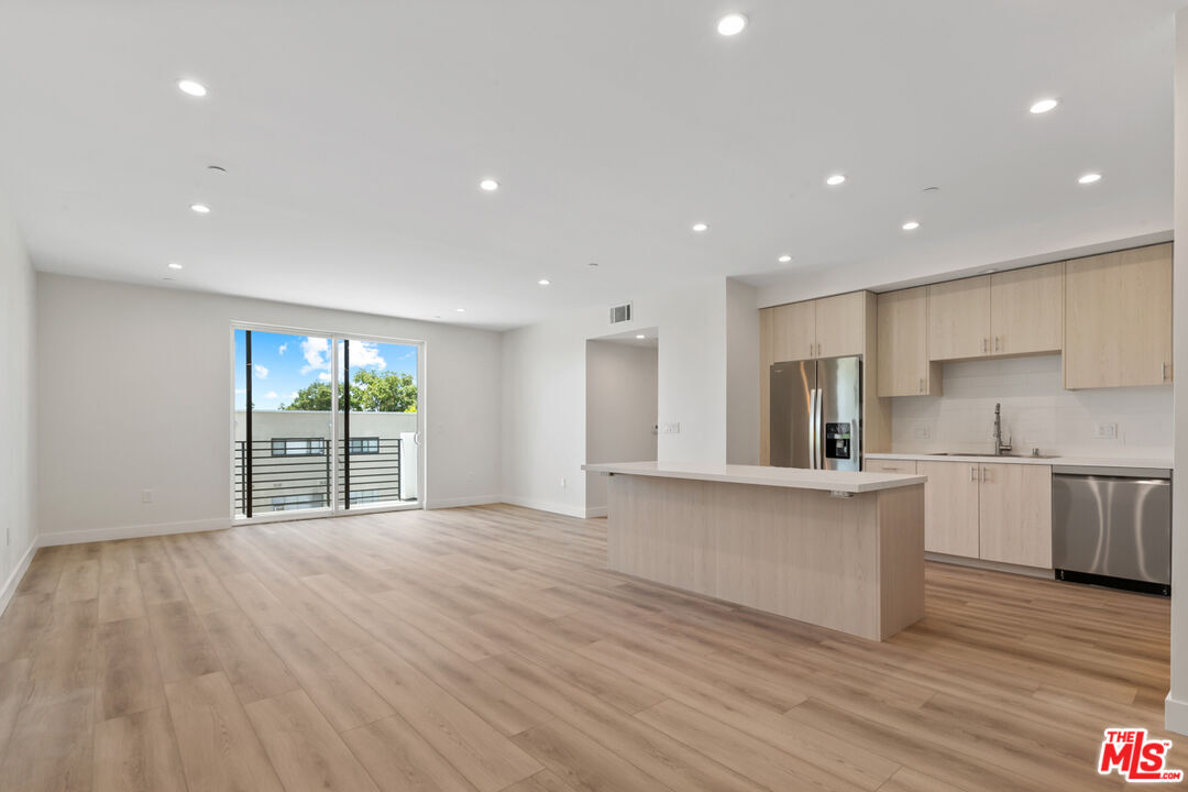 Foto principal - 6603 Fulton Ave