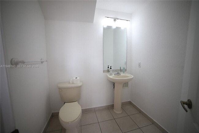 Foto del edificio - 8826 W Flagler St