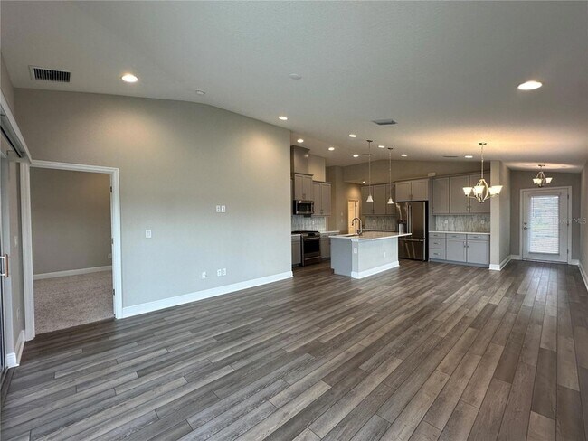Foto del edificio - 12533 Oak Hill Way