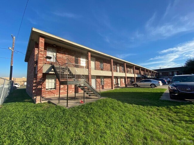 Foto del edificio - 402 Gastel Cir