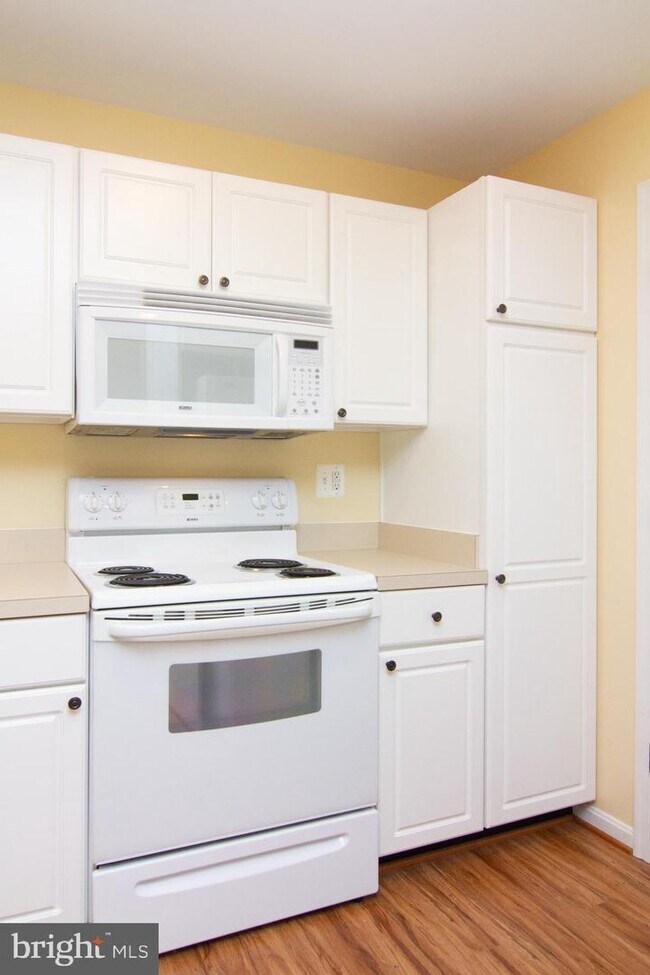 Building Photo - 32 Bella Vita Ct