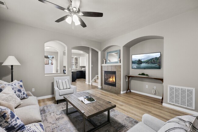 Foto del edificio - 452 N Kent Ln