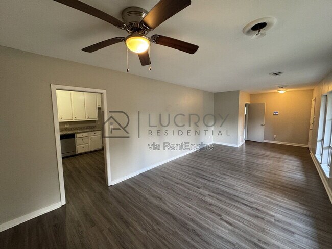 Foto del edificio - 336 Maywood Cir