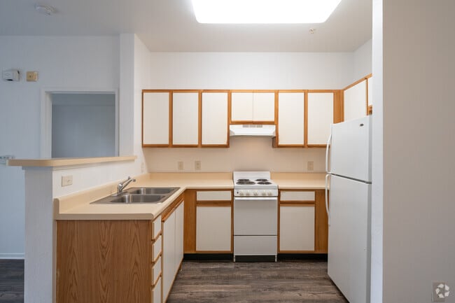 Interior Photo - Bay View Vista