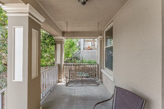 Building Photo - 108 S 36th St