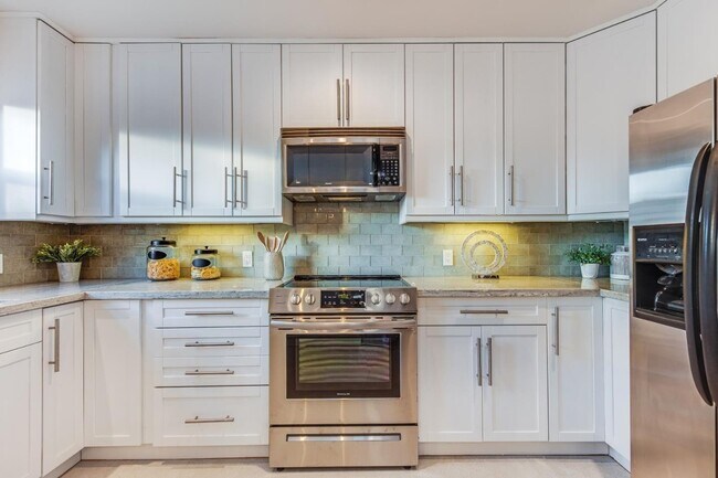 Building Photo - Beautiful 2 bd1 ba home for rent.