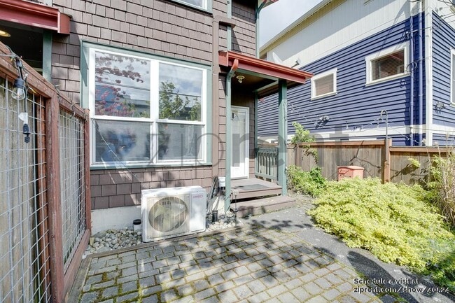 Building Photo - 1146 NW 56th St