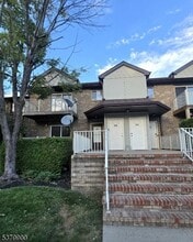 Building Photo - 4605 Birchwood Ct