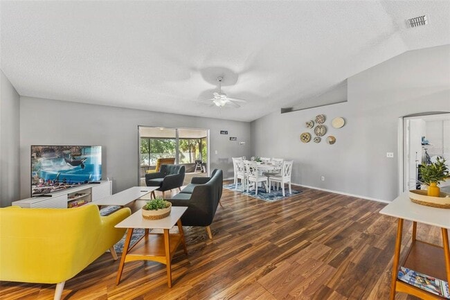 Foto del edificio - 7694 Indian Ridge Trail S