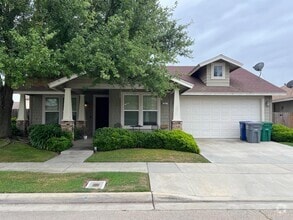 Building Photo - 331 W Sasaki Ave