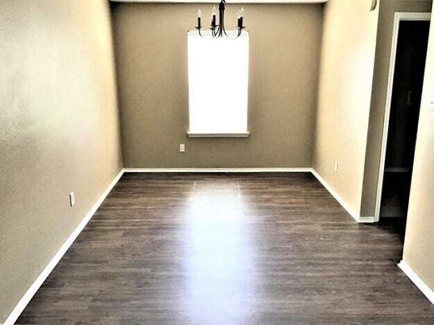 Foto del edificio - 7707 Atwood Manor Ct
