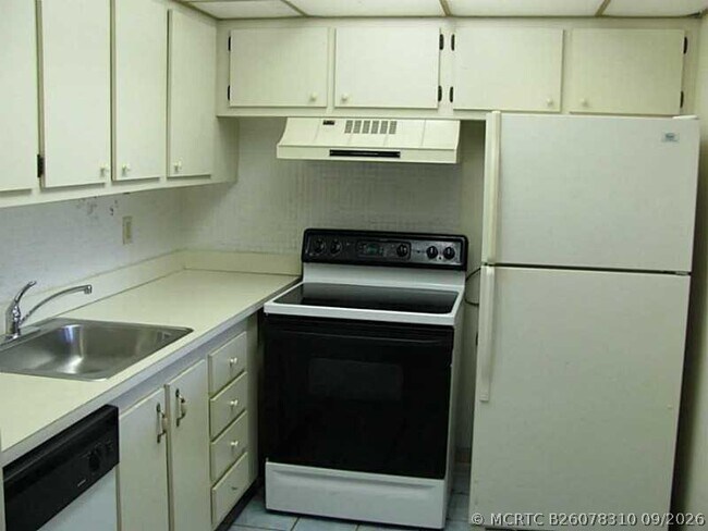 Foto del edificio - 2000 Springdale Blvd