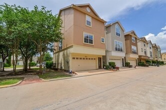 Building Photo - 3316 Clearview Cir