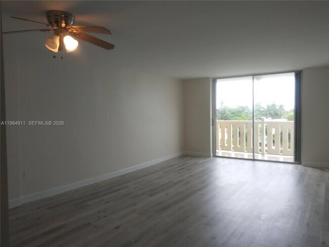 Building Photo - 7900 Tatum Waterway Dr