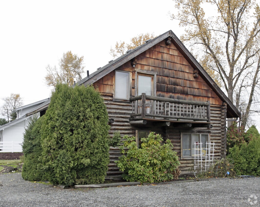 Building Photo - 6020 66th Ave E
