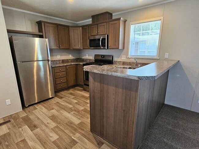 Foto del edificio - 376 N Kenbrook St SE