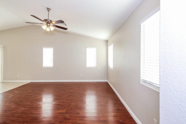 Building Photo - 5908 Naperville St