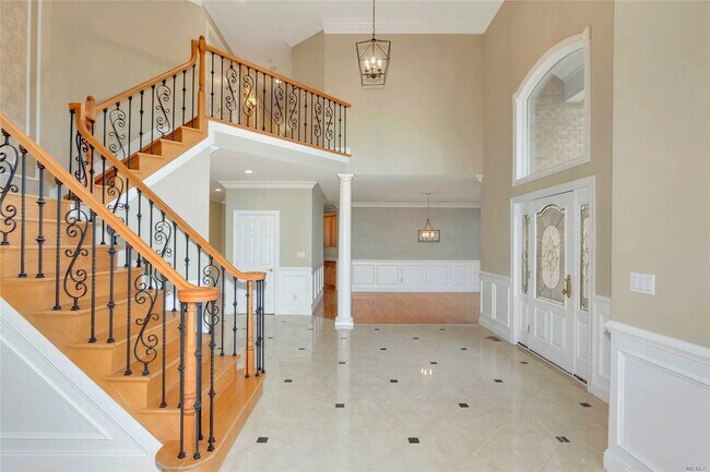 Foto del edificio - 114 Elmwood Dr