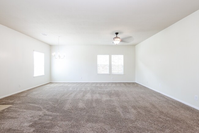 Building Photo - 8114 Malago Point Dr