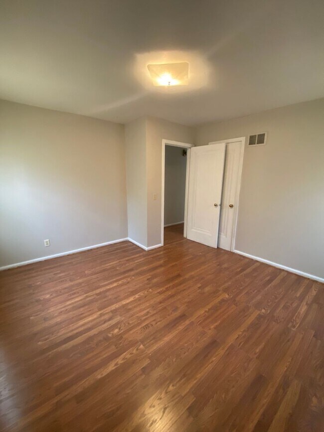 Foto del edificio - Very nice 3 bed 1 bath house, $1325