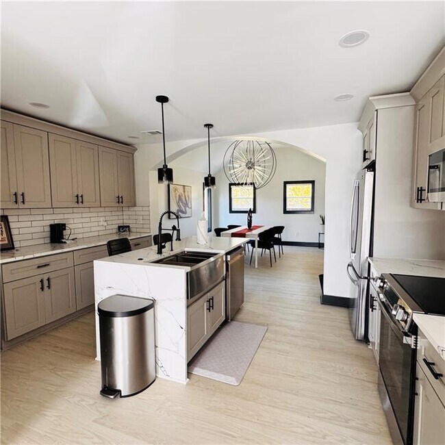 Foto del edificio - 2054 Fargo Pl SE