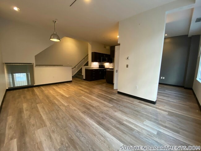 Foto del edificio - 160 E Berkeley St