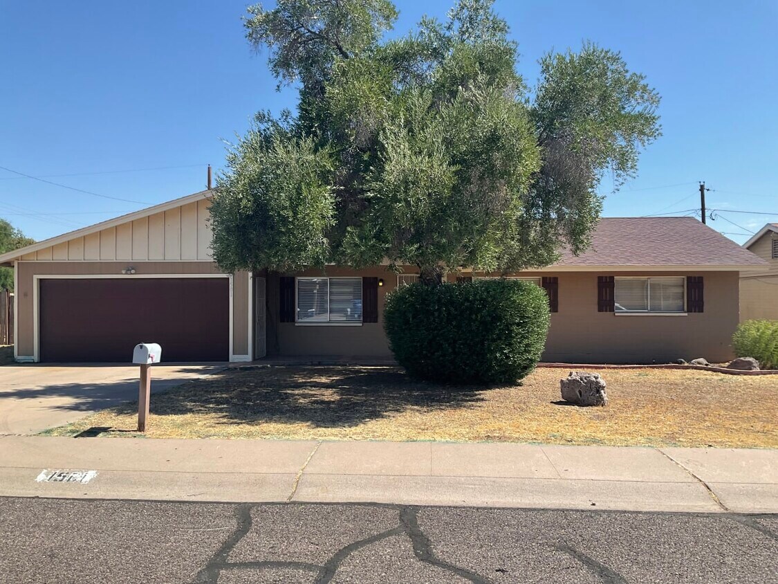 1501 W Campo Bello Dr House Rental in Phoenix, AZ