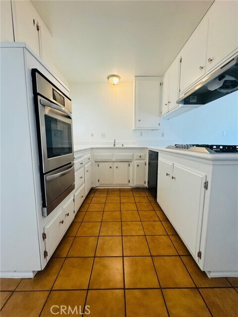 Foto del edificio - 17598 Chestnut St