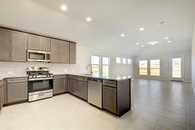 Building Photo - 108 Crooked Trail