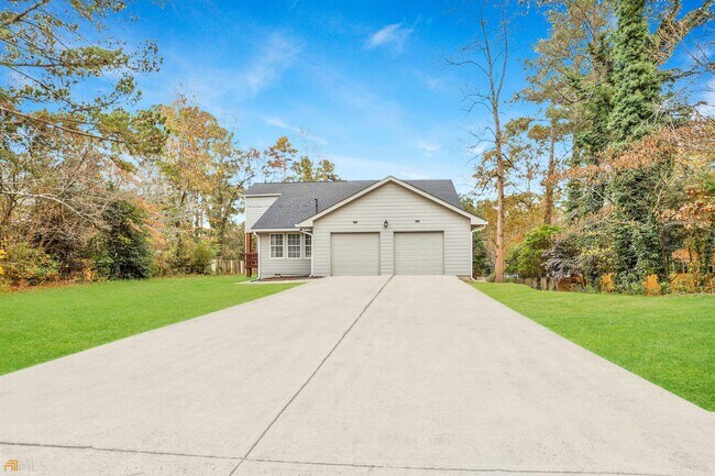 Foto del edificio - 2621 Windridge Dr