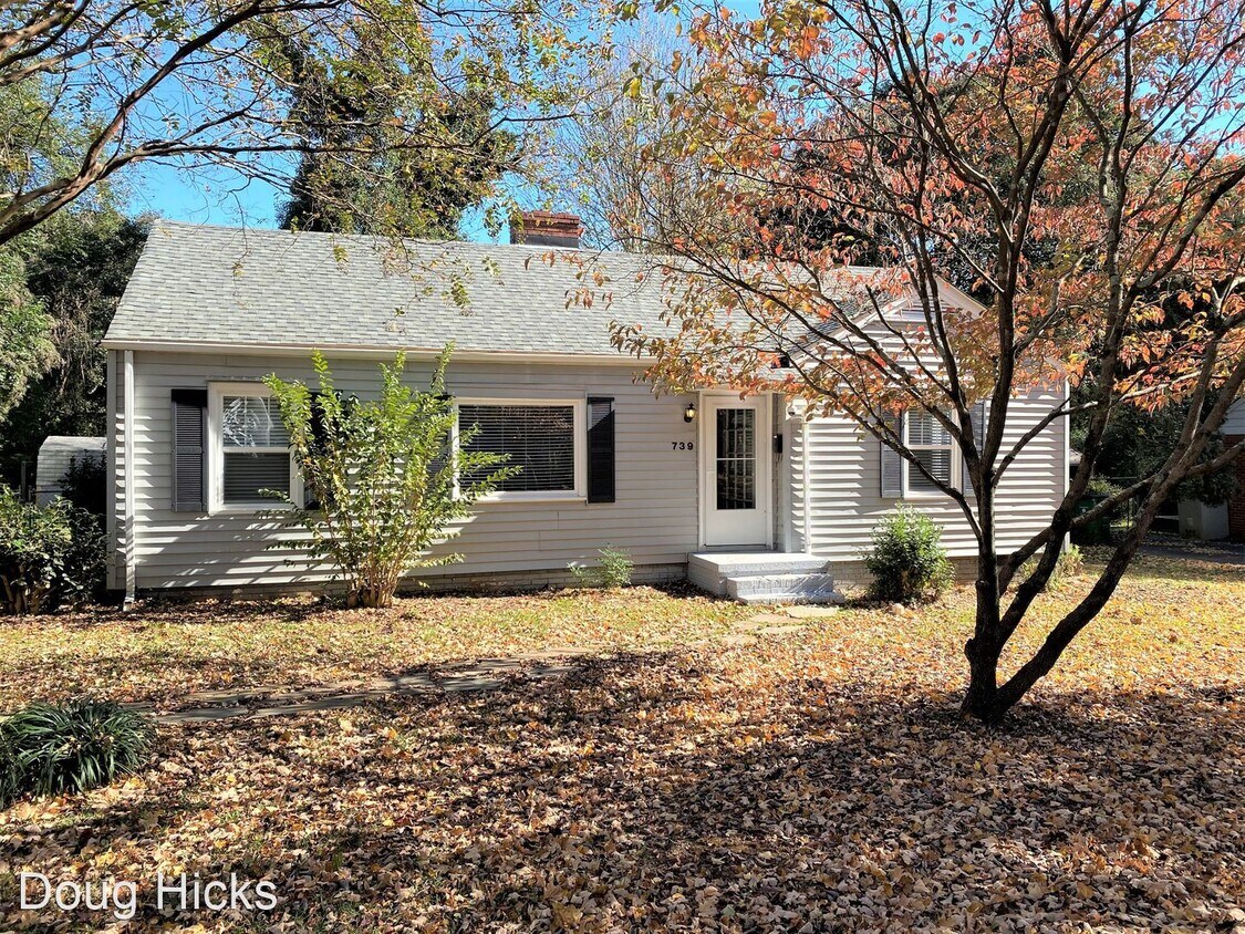 Primary Photo - 2 br, 1 bath House - 739 Wriston Pl