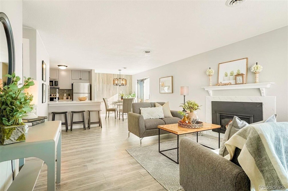 84 Nome Way, Aurora, CO 80012 Townhome Rentals in Aurora CO