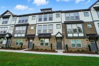 Building Photo - 5033 Westmead Ln