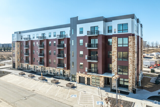 Building Photo - Concord at Marketplace 55+ Independent Living