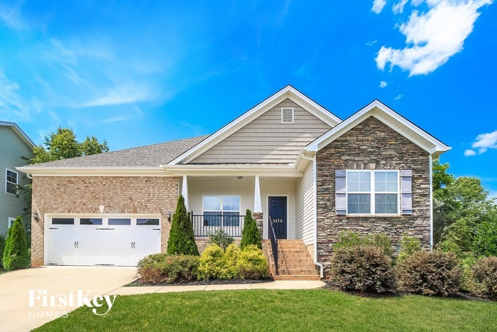 Primary Photo - 3173 Knoll Ridge Dr