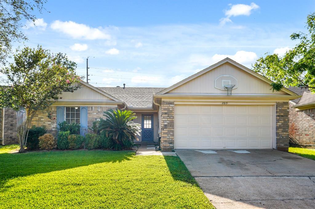 Foto principal - 2819 Kettle Run Dr