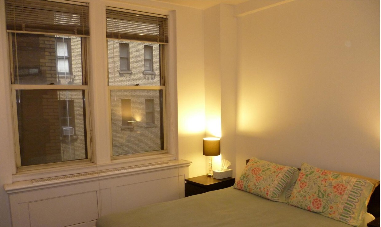 Primary Photo - 126 Park Ave