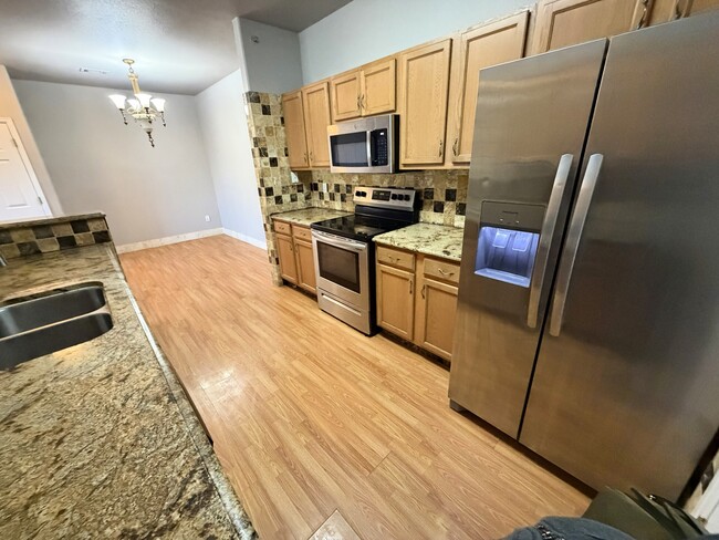 Building Photo - 4451 S Ammons St