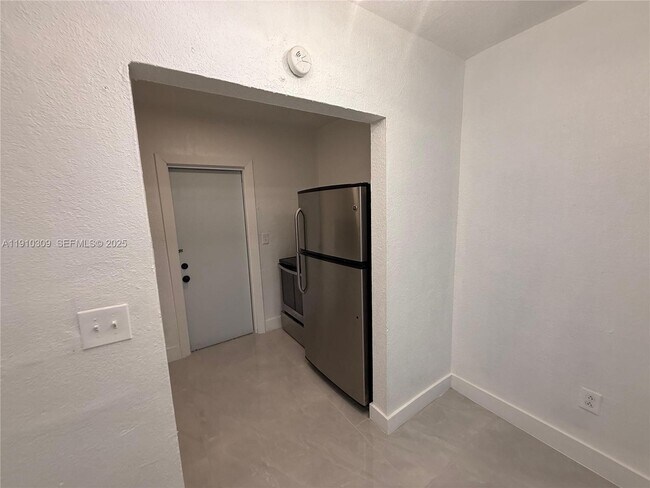 Foto del edificio - 1251 NW 61st St