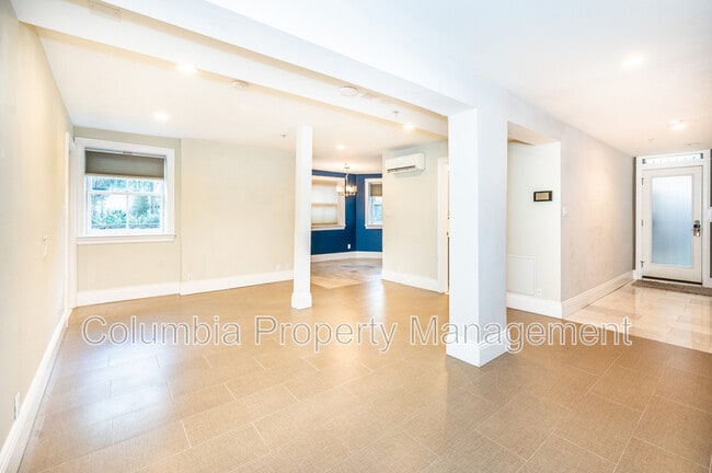 Foto del edificio - 1219 Q St NW