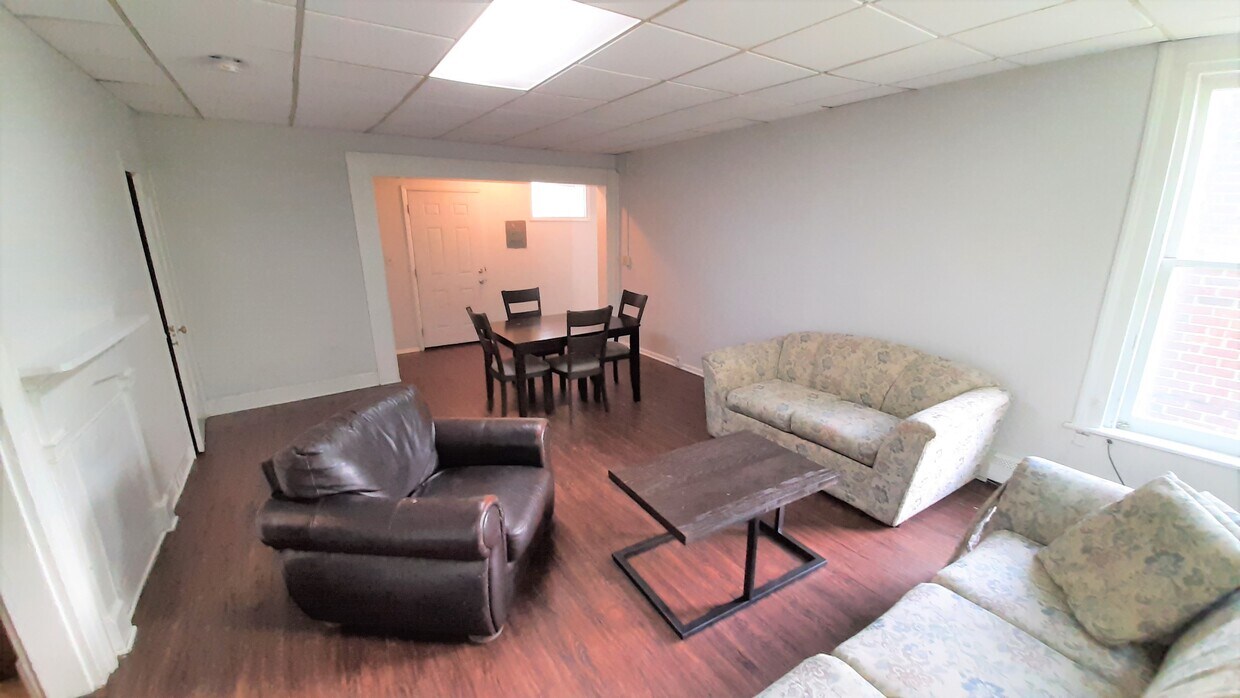 Foto principal - 105 Hudson St
