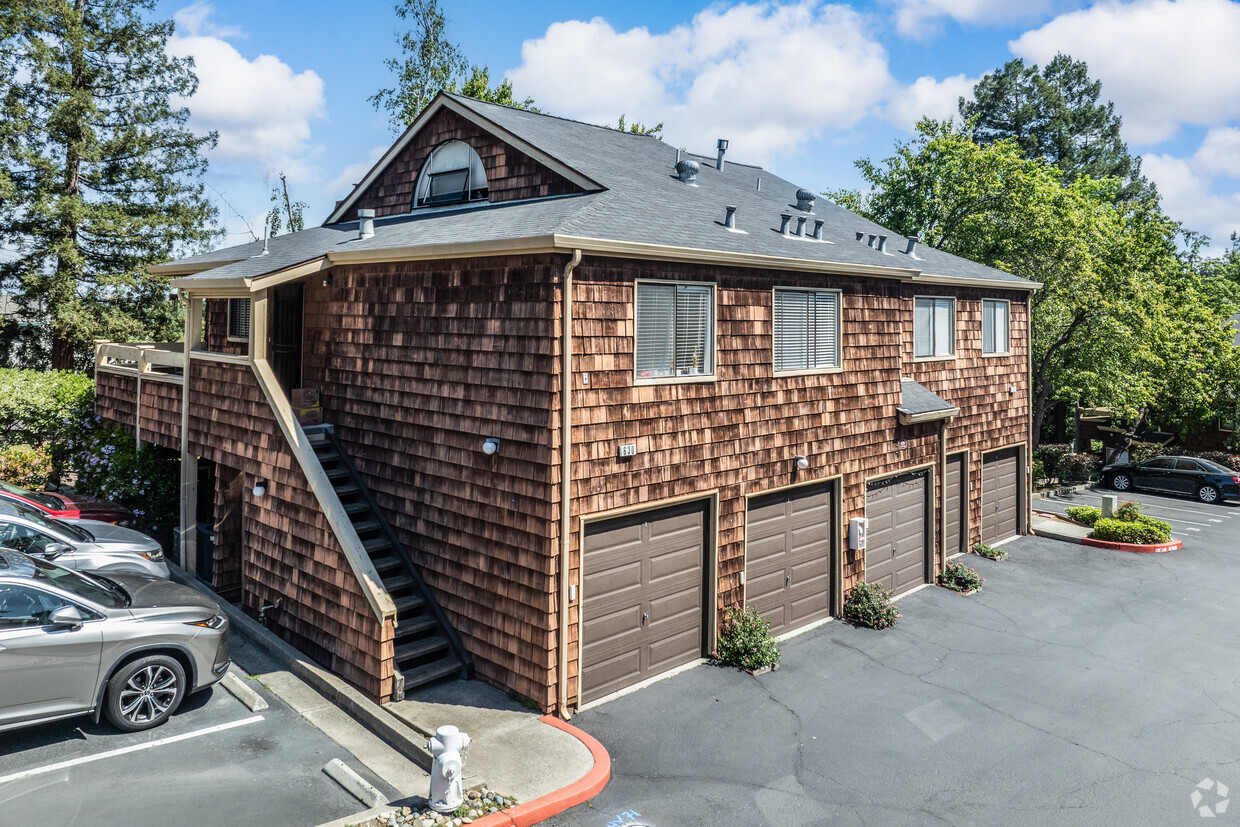 exterior - Parkvue Apartments