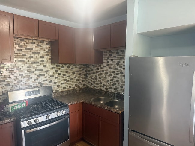 Foto del edificio - 10919 S Vernon Ave